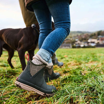 Damen Muck Originals Ankleboots mit Anziehlasche Moosgrün/Karomuster